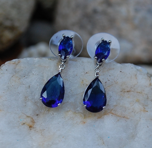 Náušnice slzičky modré brúsené sklo