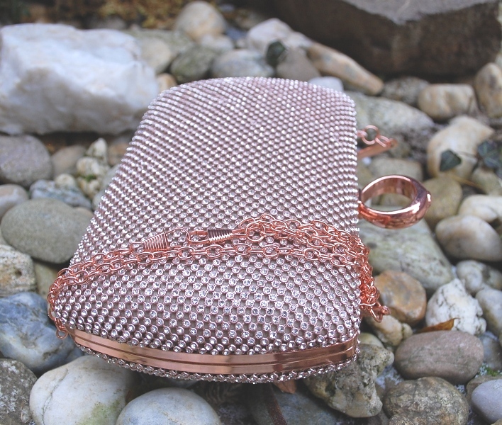 Kabelka rose gold štrasová plesová ozdobné zapínanie
