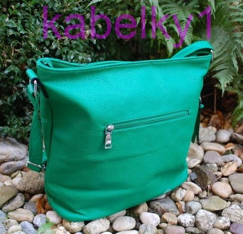 Kabelka zelená cez plece strieborné kovanie