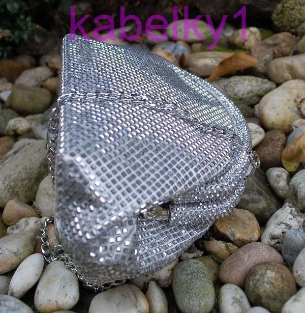 Kabelka strieborná brúsené sklo plesová strieborná retiazka