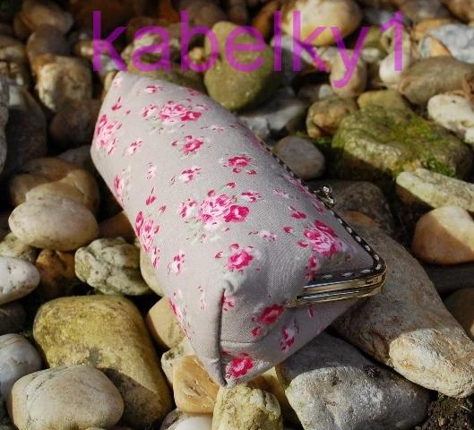 Dámske kvetinkové púzdro na okuliare vintage zapínanie
