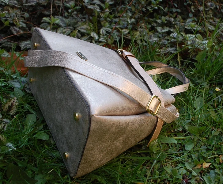 Kabelka zlatá dlhé ramienko LAURA BIAGGI