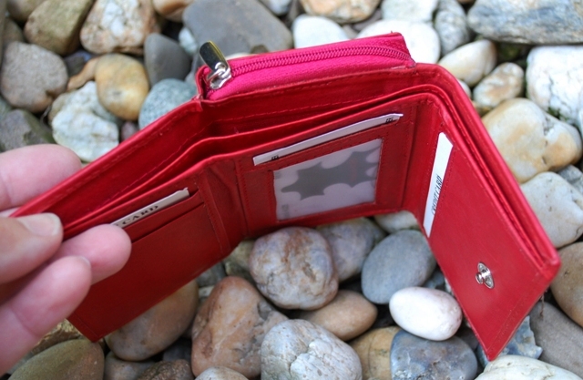 Pánska červená menšia peňaženka koža