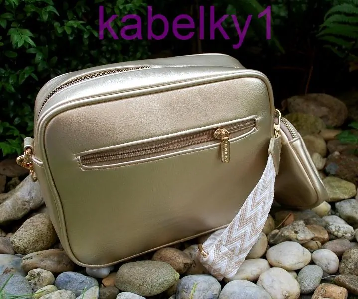 Kabelka zlatá zlaté zipsy ozdobné vrecko