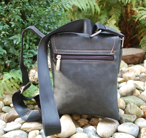 Pánska taška čierna antracitová štepovaná crossbody malá