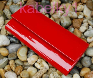 Kabelka listová červená laková dlhé ramienko