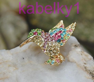 Brošňa MONA kolibrík mint modrá zlatistá ružová farba brúsené sklo