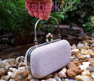 Kabelka strieborná štrasová plesová ozdobné zapínanie