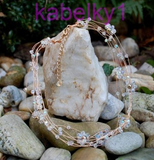 Náhrdelník kvety brúsené sklo zlatý drôtik