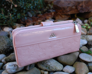 Dámska ružová púdrová peňaženka s motýľmi a kvetmi lakovaná oddelenie na karty