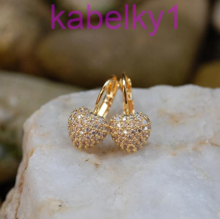 Náušnice srdiečka zlatej farby zdobené brúseným sklom 