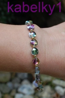  Náramok srdiečka brúsené sklo tmavé dúhové meniace sklo 