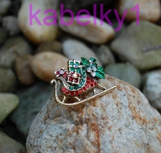 Brošňa červená mikulášské sánky