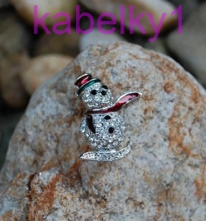 Brošňa červeno strieborný snehuliak