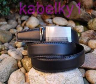 Opasok čierny kožený štepovaný oceľové kovanie