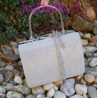 Kabelka strieborná štrasová plesová strieborná rúčka