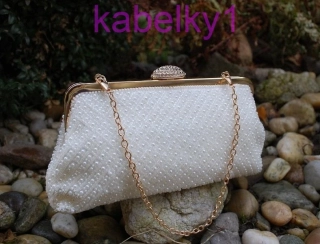 Kabelka zlatá smotanová s perličkami plesová retiazka