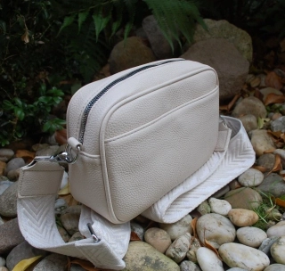 Kabelka smotanová  smotanovo biele ramienko