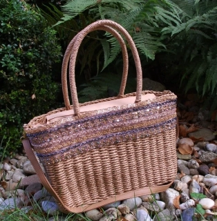 Kabelka krémová pletená hnedé rúčky