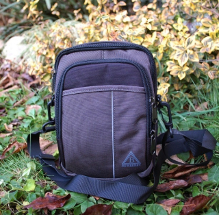 Pánska šedo čierna taška na opasok a  crossbody