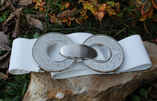 Opasok biely pružný strieborná pracka brúsené sklo  