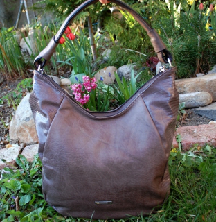 Kabelka hnedá bledá crossbody strieborné kovanie